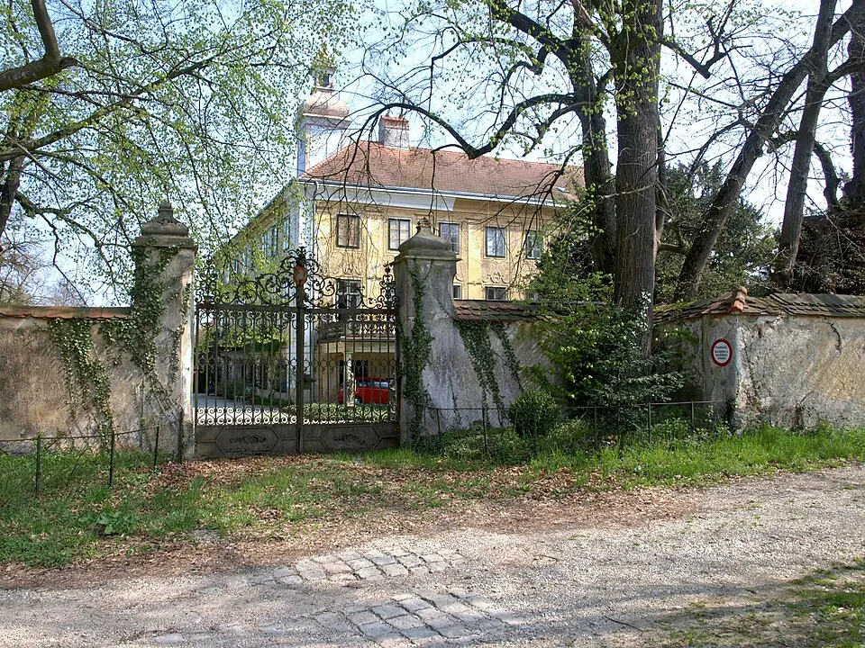 Schlossanlage Dorf an der Enns