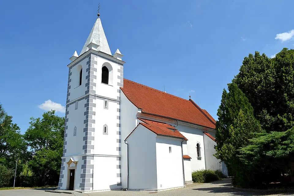 Kostol Ducha Svätého (Devínska Nová Ves)