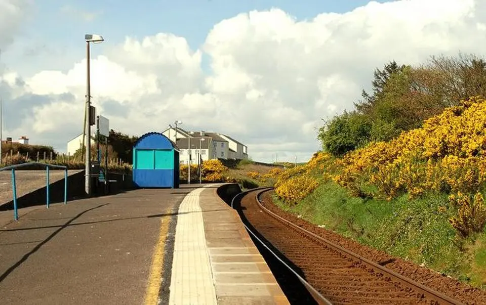Dhu Varren railway station