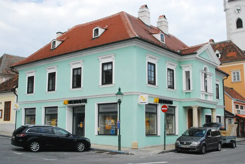 Wohn- und Geschäftshaus