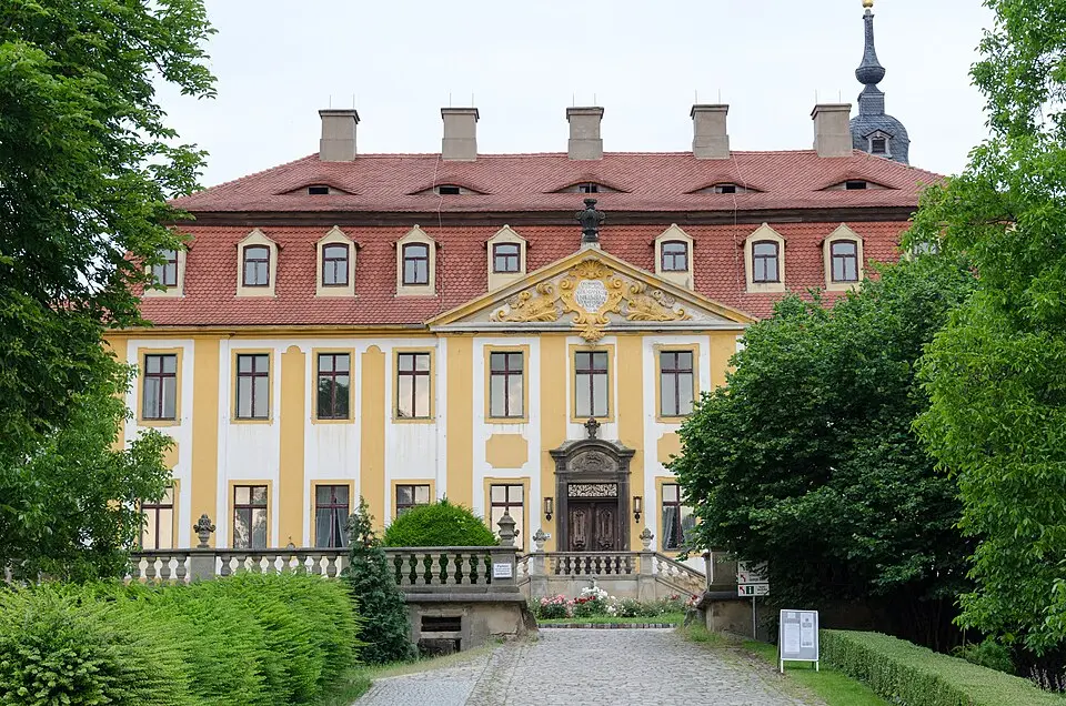 Seußlitz palace