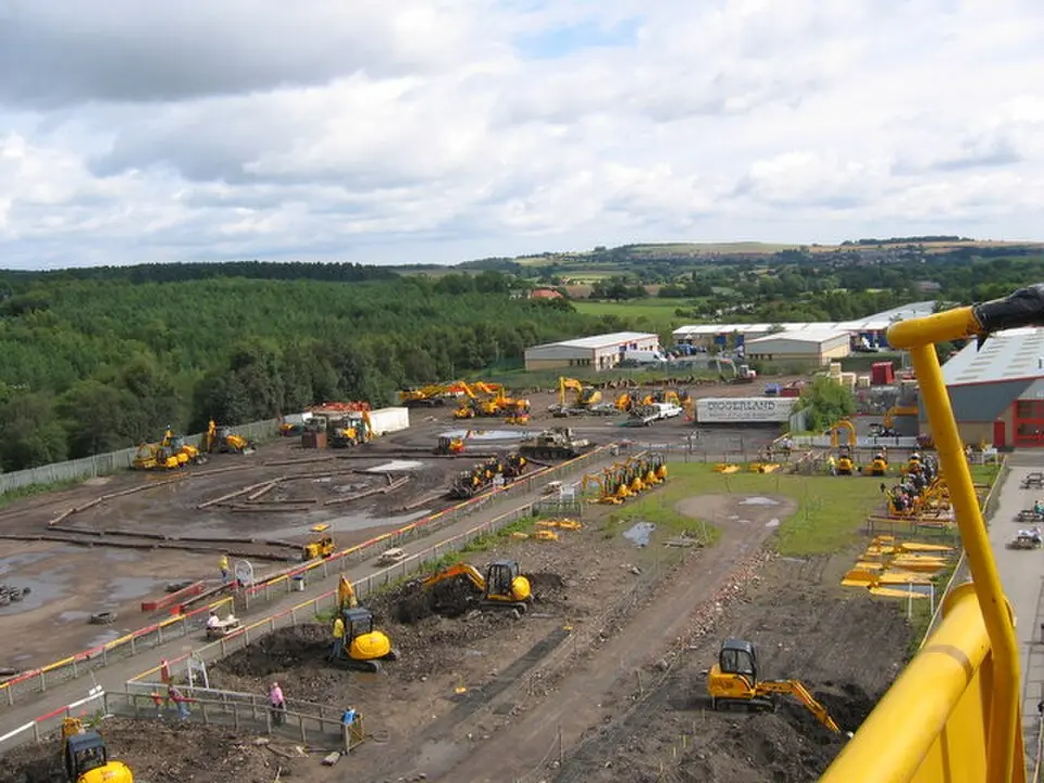 Image: Roger Smith · CC BY-SA 2.0 Diggerland Durham