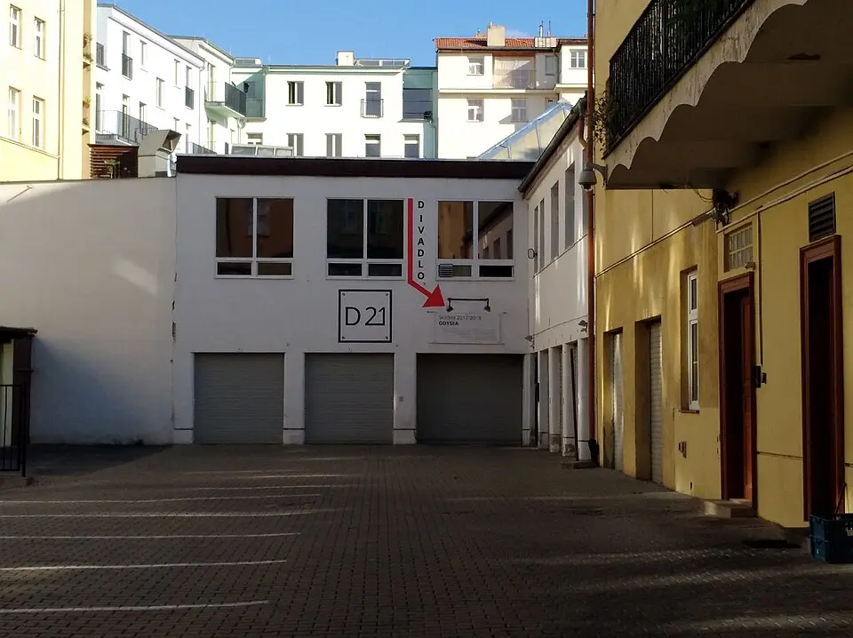 Divadlo D21