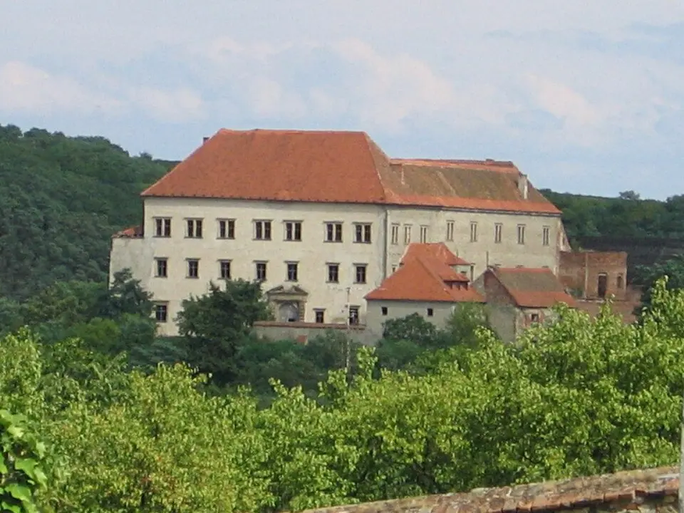 zámek Dolní Kounice