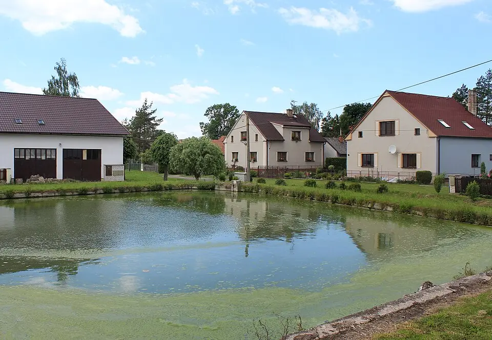 Dlouhá Lhota