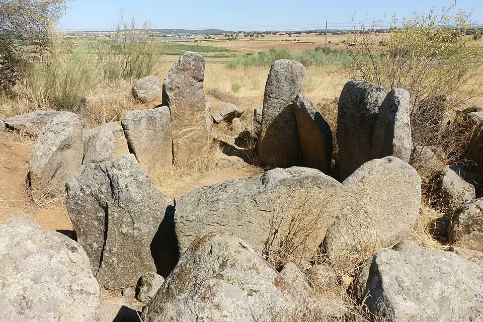 Image: Rodelar · CC BY-SA 4.0 dolmen d'Azután