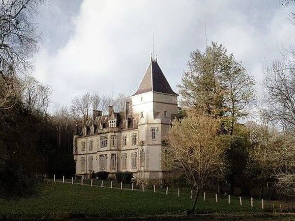château de Domecy-sur-le-Vault