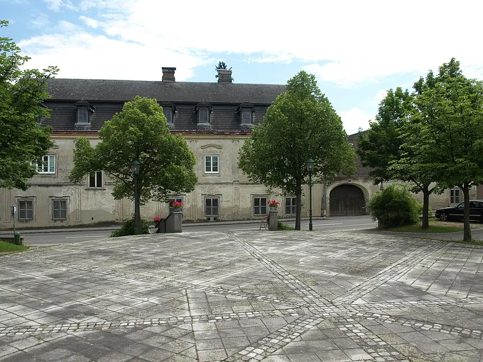Image: Grubernst (talk) · CC0 Schloss Matzleinsdorf