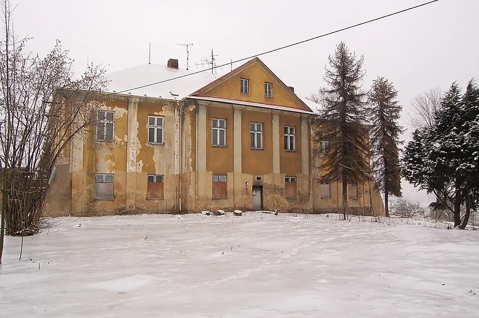 Image: Ikcur · CC BY-SA 3.0 zámek Doubrava