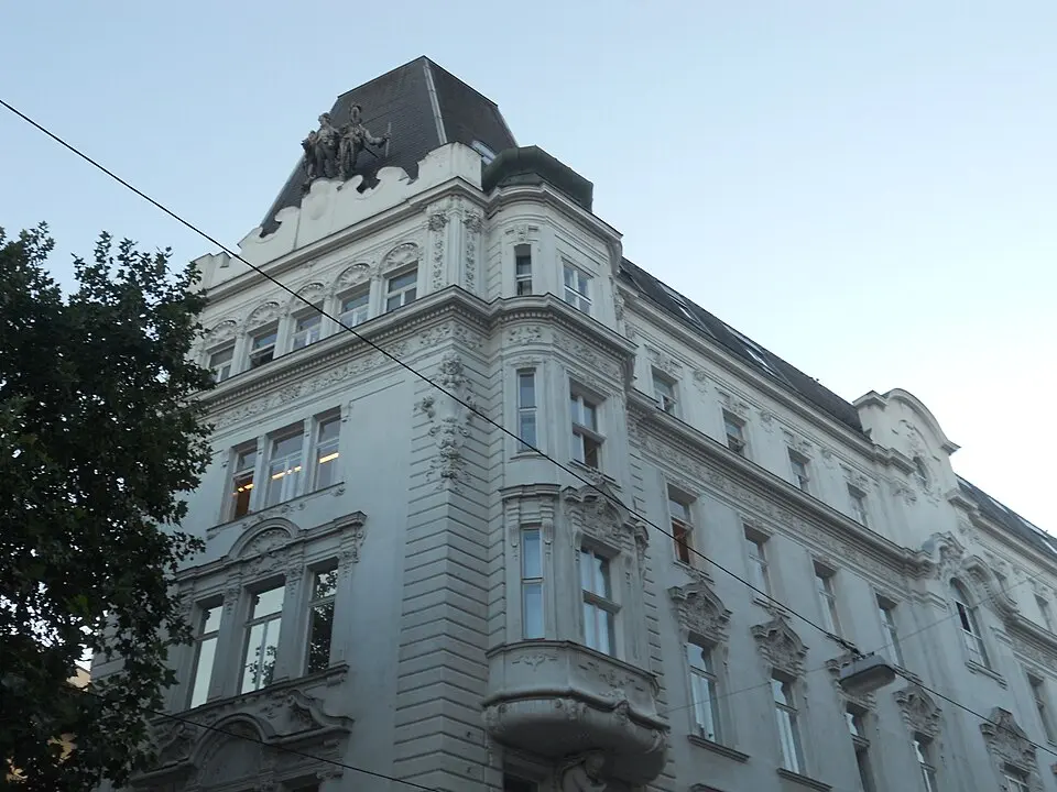 Miethaus, Dreilauferhaus