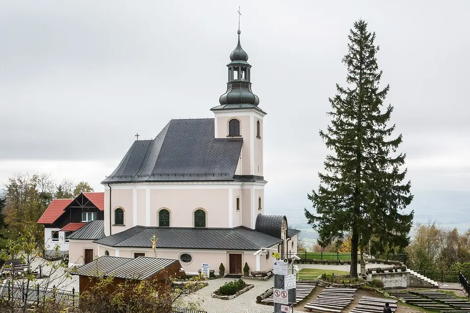 Sanktuarium Matki Bożej Przyczyny Naszej Radości na Górze Iglicznej w Międzygórzu