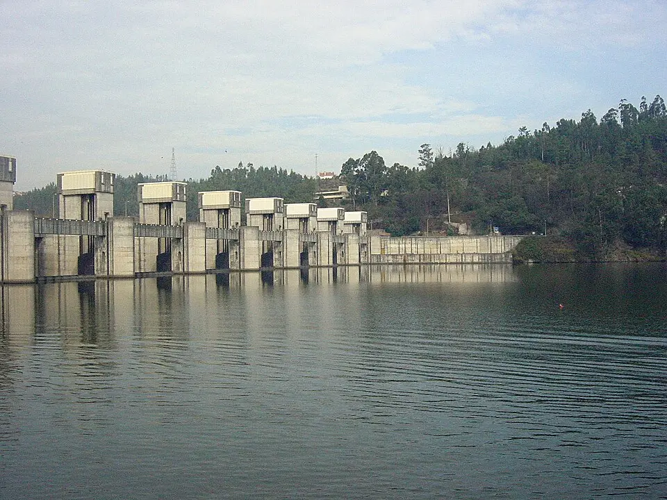 Barragem de Crestuma-Lever