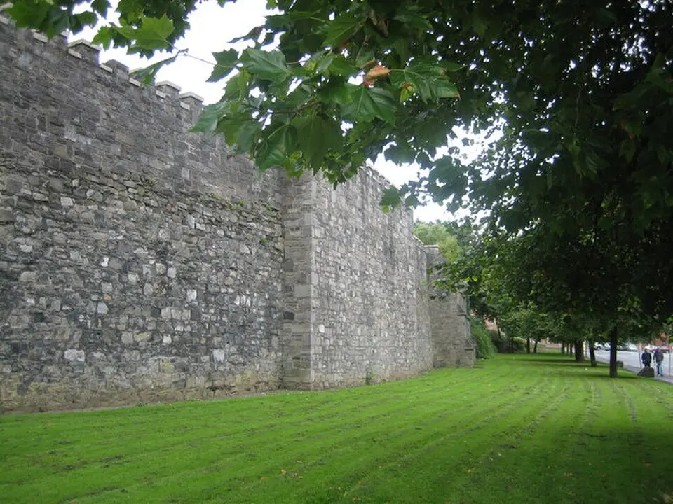 Dublin city walls, Cook Street