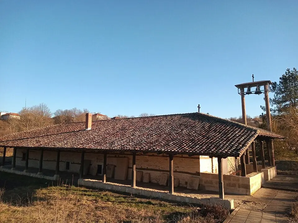 Свети Атанасий (Пороище)
