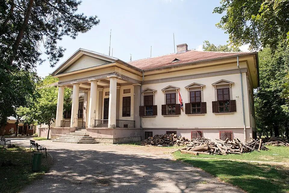 Два дворца породице Лазаревић