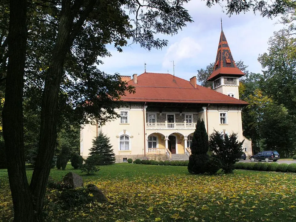 Pałac w Łęgu Tarnowskim