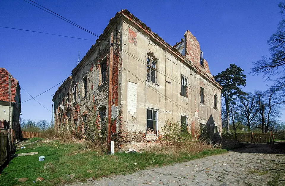 Pałac w Piławie Dolnej