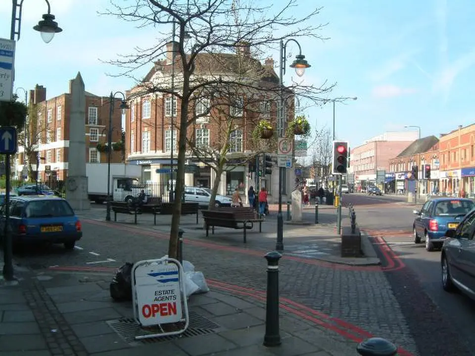 Image: Richard Howell · CC BY-SA 2.0 East Sheen