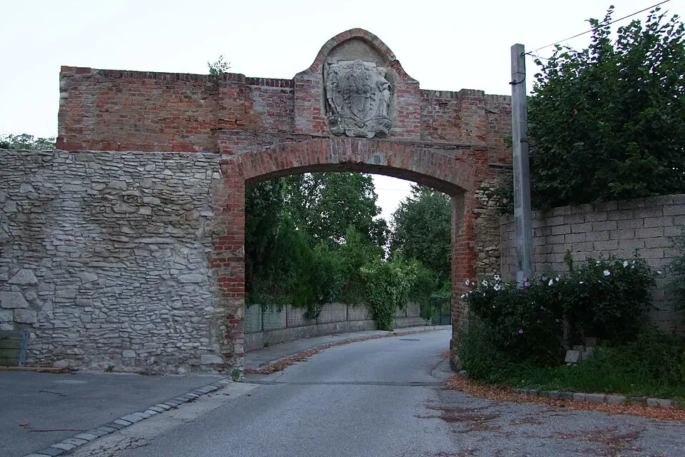 Anlage Stadtmauer und Tore Ebenfurt
