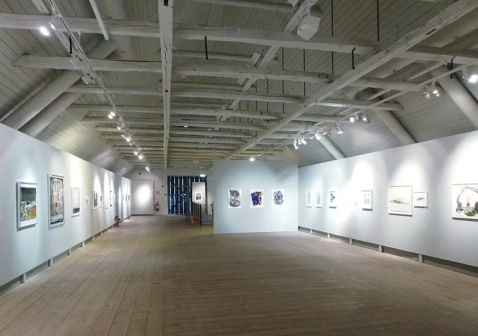 Obrázek: Holger.Ellgaard · CC BY-SA 3.0 Edsvik konsthall