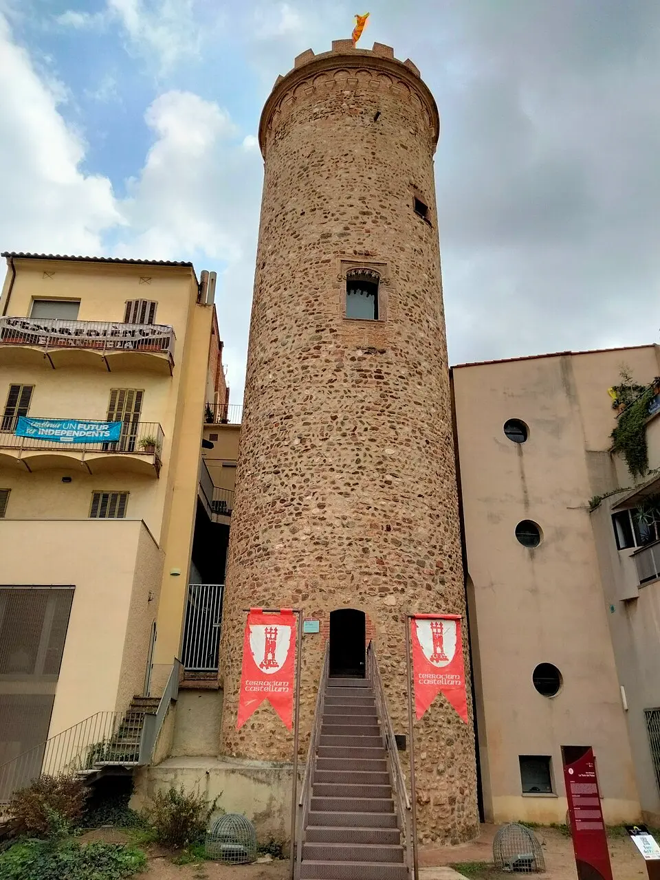 Image: Enric · CC BY-SA 4.0 Torre del Palau