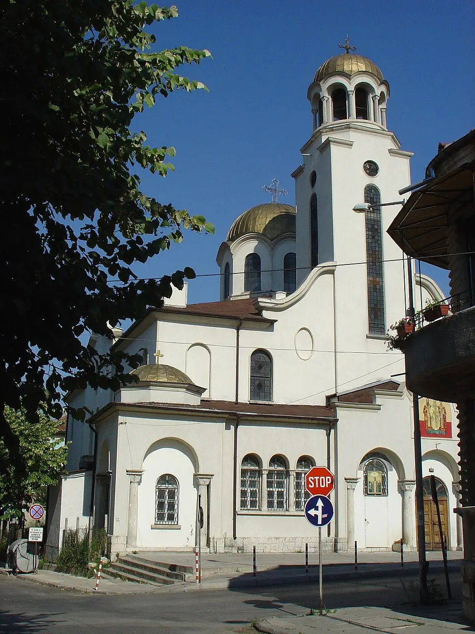 Храм Свети Три Светители