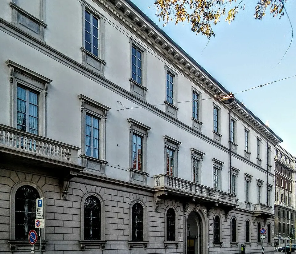 Palazzo Melzi d'Eril