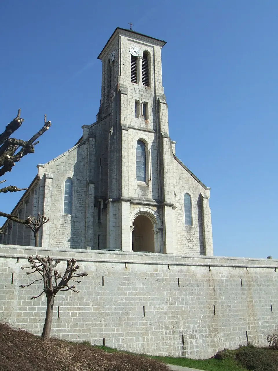 Slika: Kilom691 · CC BY-SA 3.0 Miribel-les-Échelles