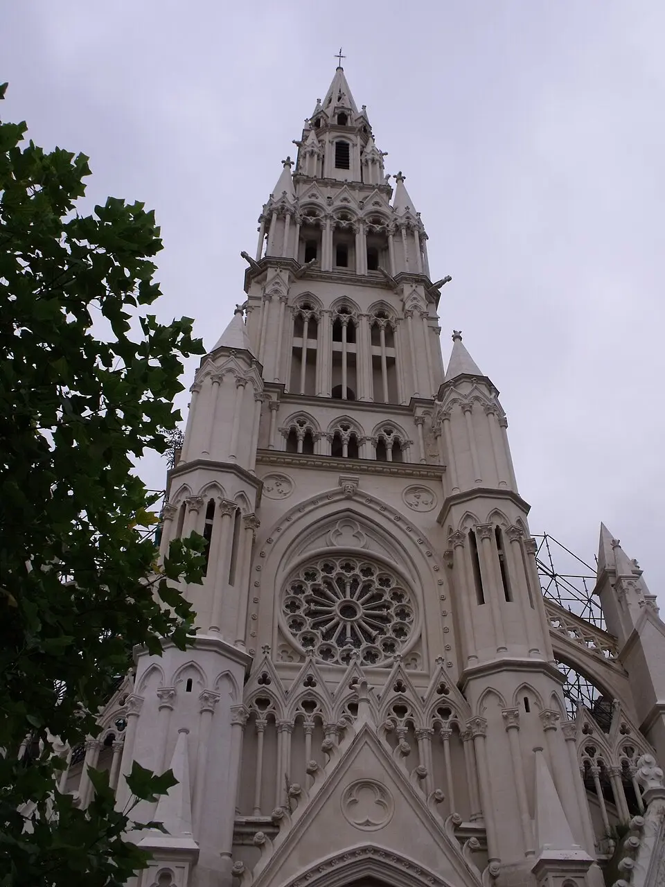 basilique Notre-Dame-du-Saint-Cordon de Valenciennes