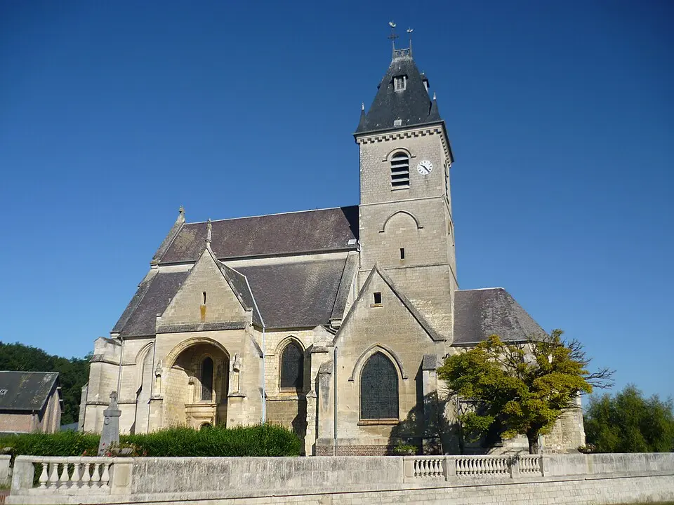 église Saint-Médard de Croix-Moligneaux