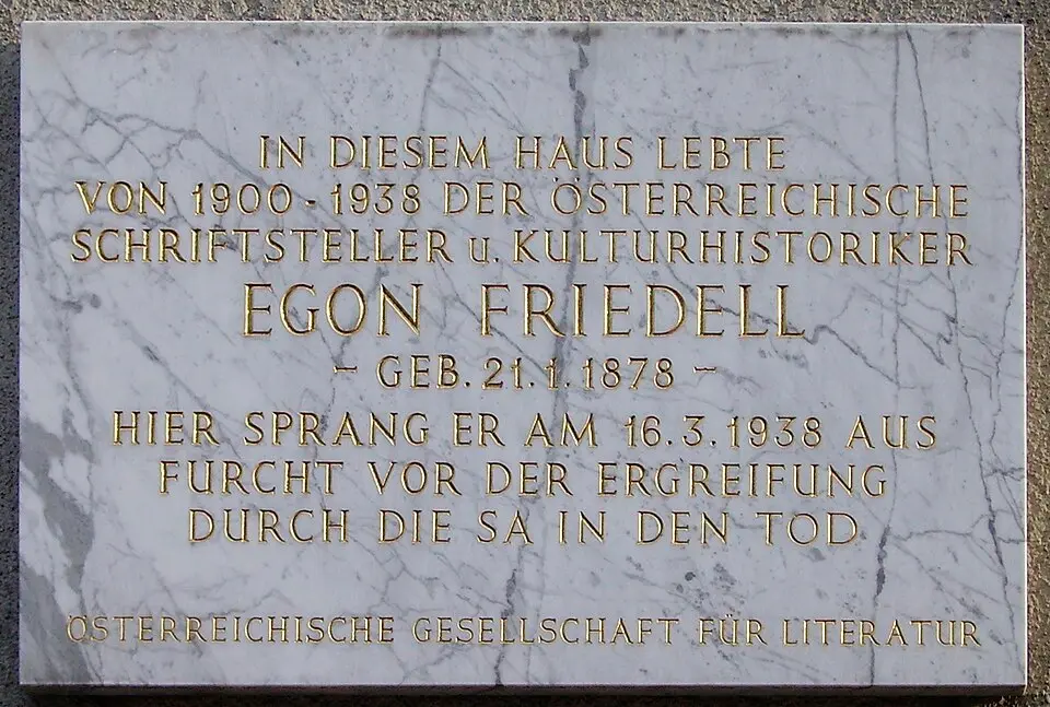 Obrázok: Walter Anton · CC BY-SA 3.0 Gedenktafel für NS-Opfer (Wien, Gentzgasse 7, Egon Friedell)