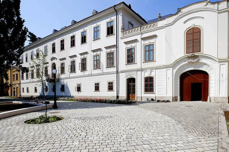 Érseki palotaegyüttes