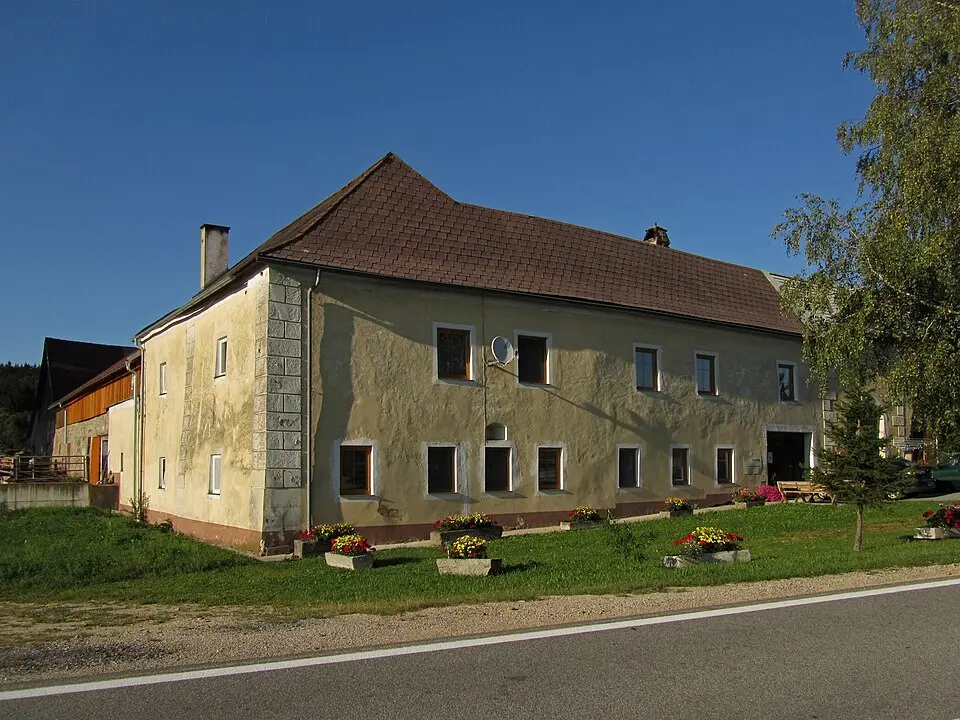 Wohn- und Wirtschaftsgebäude, ehem. Wehrhof