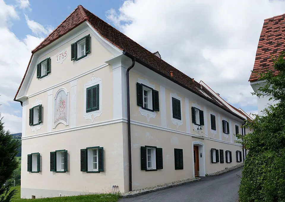 Image: Robert Heilinger · CC BY-SA 3.0 Ehem. Meierhof und Kellerstöckl von Schloss Stubenberg