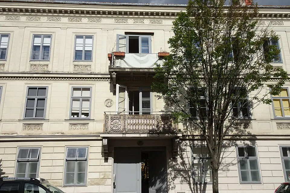 Wohnhaus, ehem. Palais Arnstein