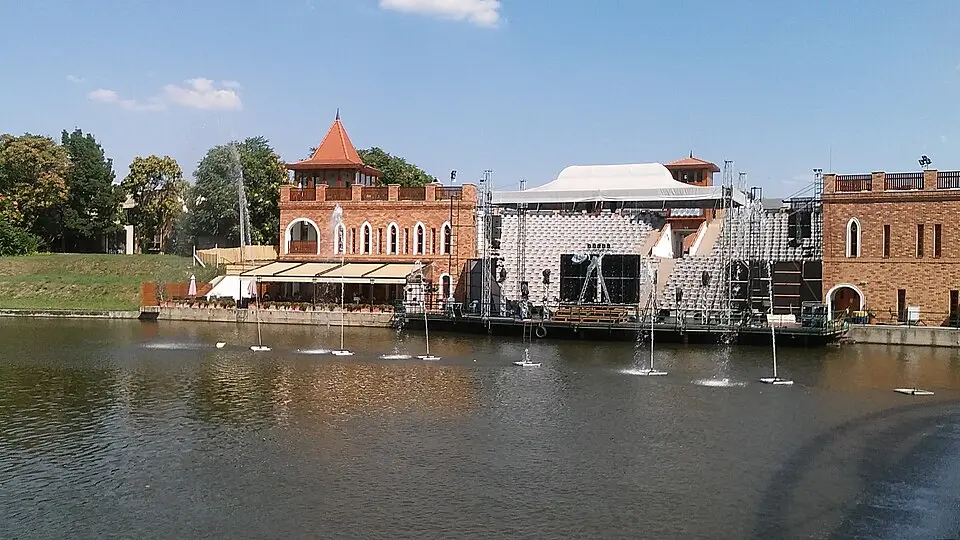 "Szarvasi" Water Theater