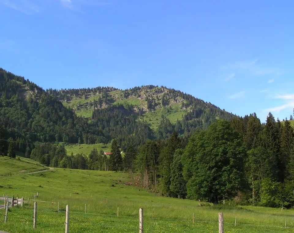 Bild: Herbert Bader · CC BY-SA 3.0 Rohnehöhe