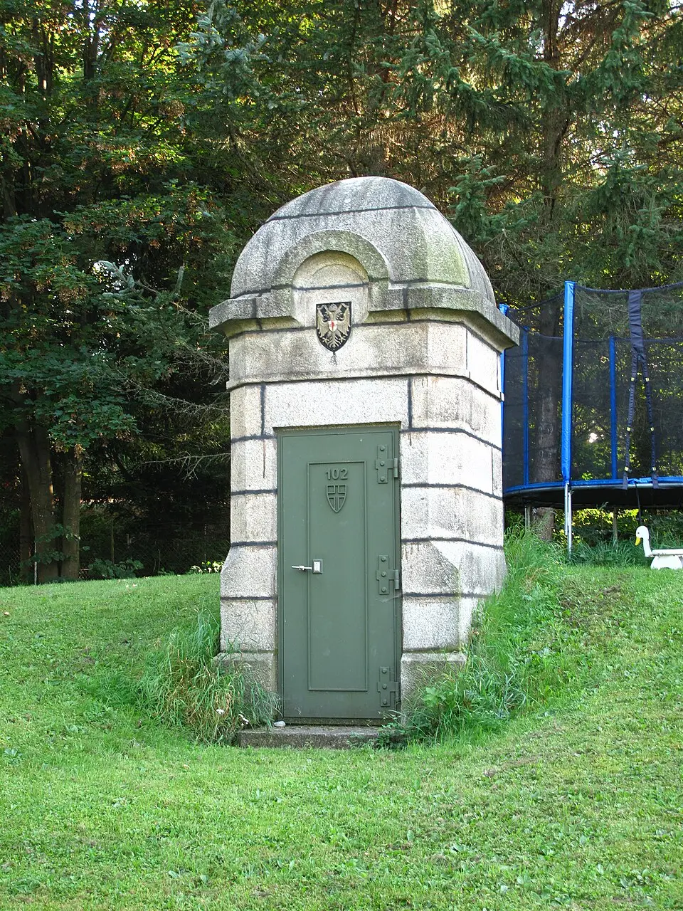 Immagine: Clemens PFEIFFER · CC BY 3.0 2 Einsteigtürme (102, 103), Kanalbrücke Nagelberg