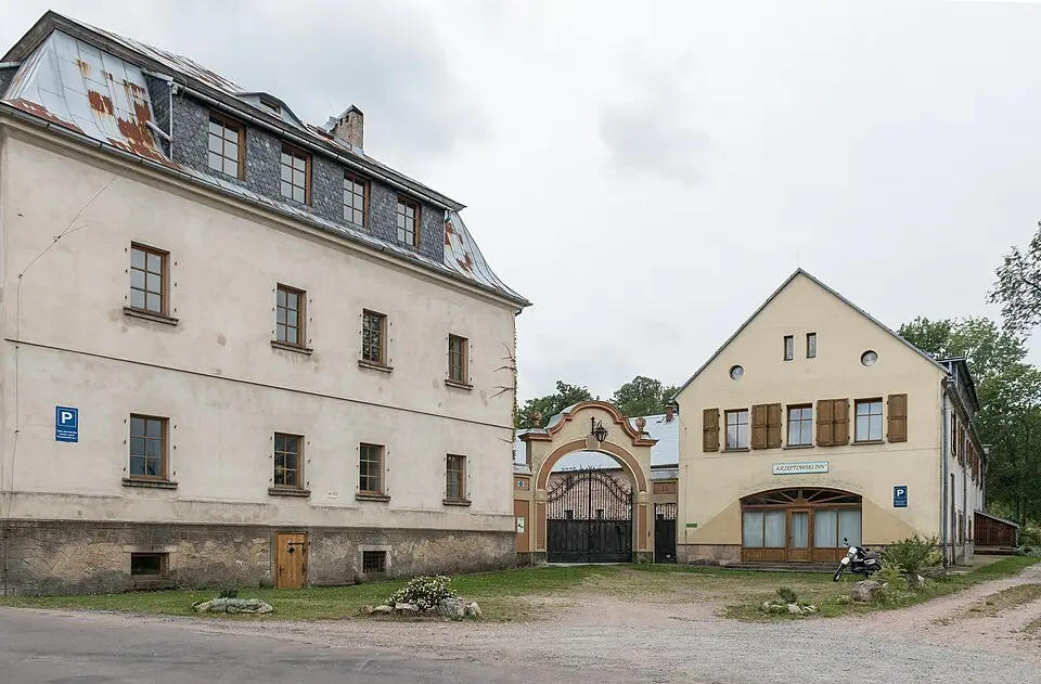 Zespół pałacowy w Goworowie