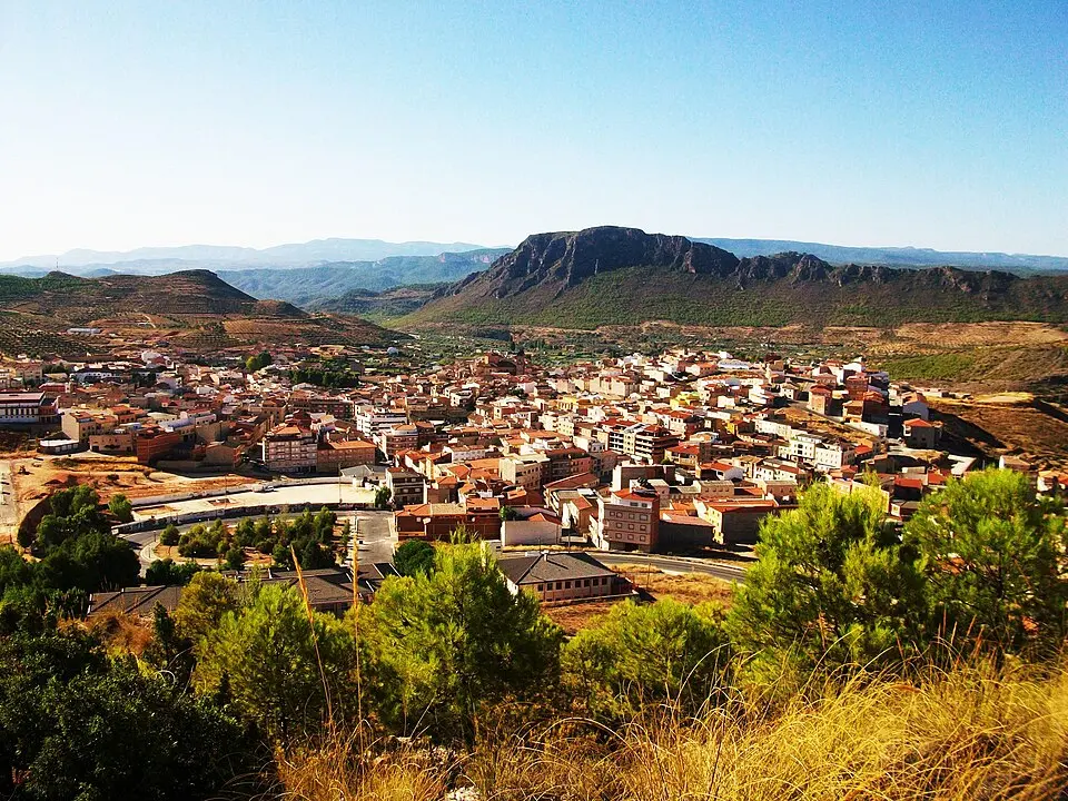Image: Misterfanhero · Public domain Elche de la Sierra