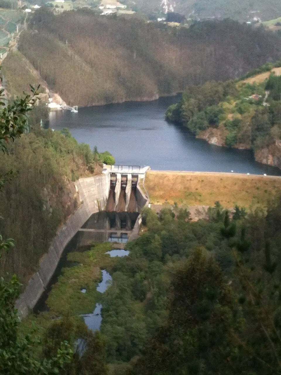 embalse de Arbón