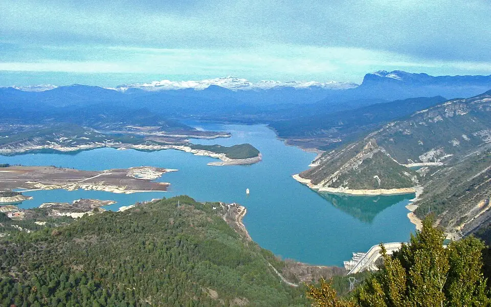 embalse de Mediano