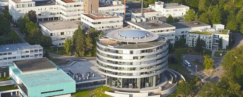 Image: European Molecular Biology Laboratory · CC BY-SA 3.0 Laboratoire européen de biologie moléculaire