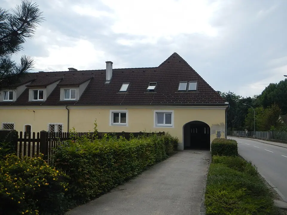 Ehem. Meierhof des Schlosses Viehhofen