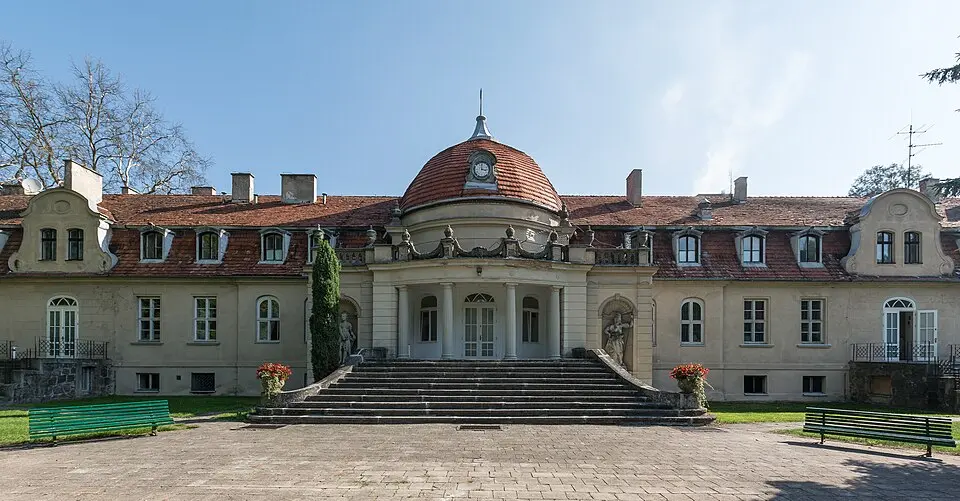 Glisno Palace