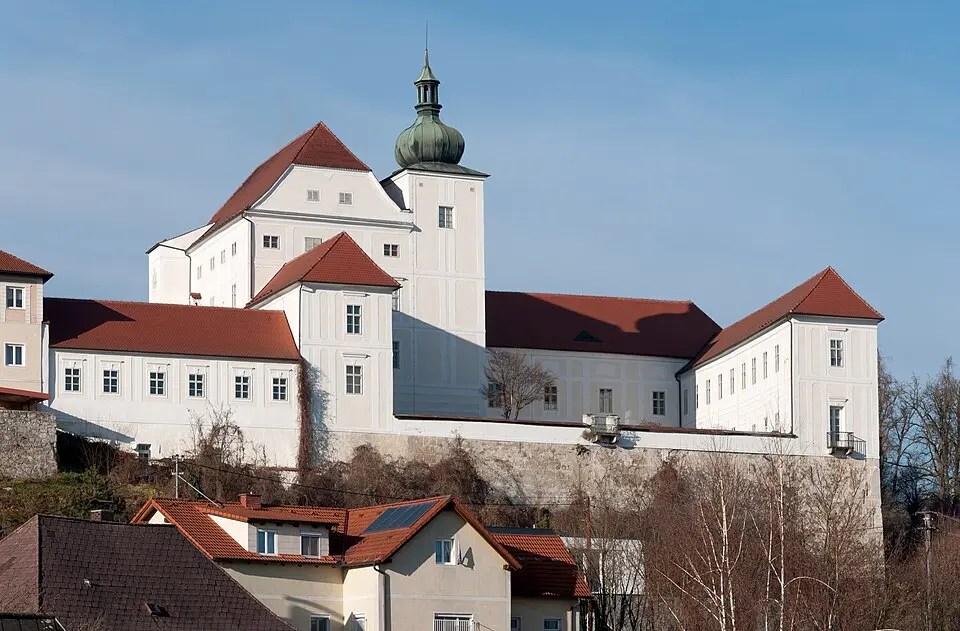 Immagine: Isiwal · CC BY-SA 3.0 AT Schloss Ennsegg