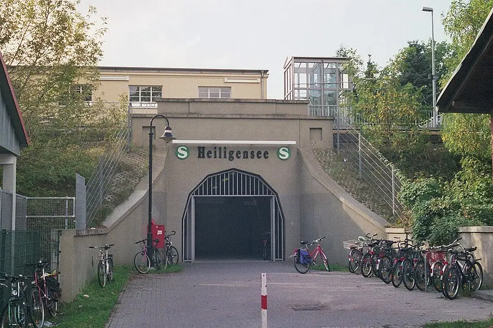 Bahnhof Berlin-Heiligensee