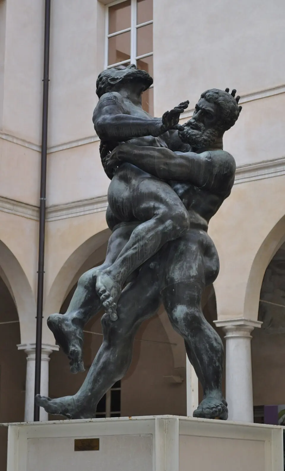 monumento a Ercole e Anteo