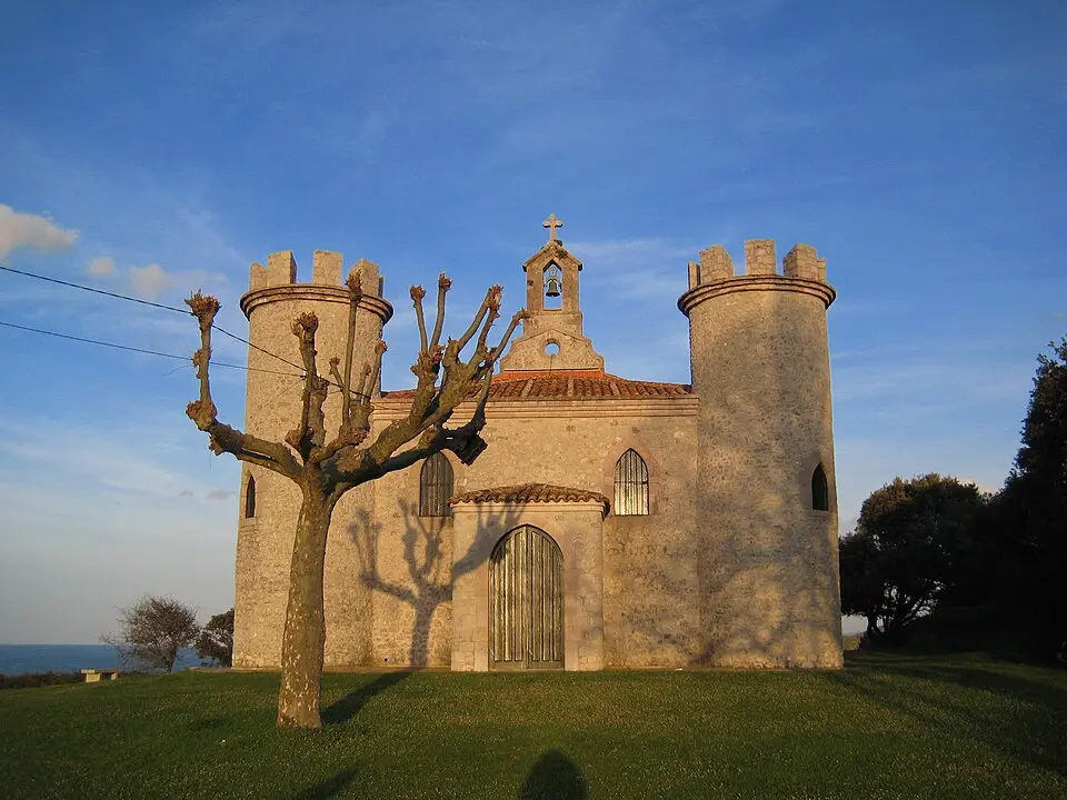 Capilla de la Virgen de la Guía (Llanes)