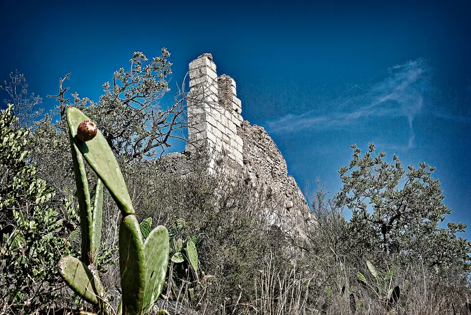 Image: Ximo Torres · CC BY-SA 2.0 Torre árabe de la Ermita de San Miguel